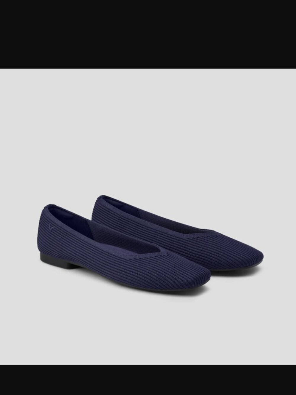 Vivaia Square-Toe V-Cut Flats (Margot 2.0) size 9/39.5